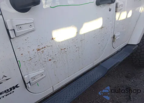 2018 Jeep Wrangler Jk Unlimited Sahara 4X4 из США, поврежденный, VIN 1C4HJWEG2JL800159